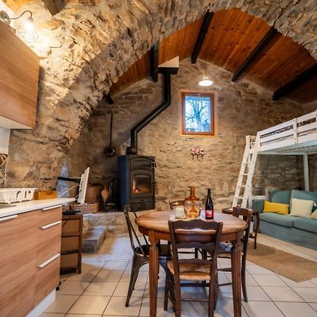Petite Maison pleine nature La Bastide-Pradines Extérieur photo
