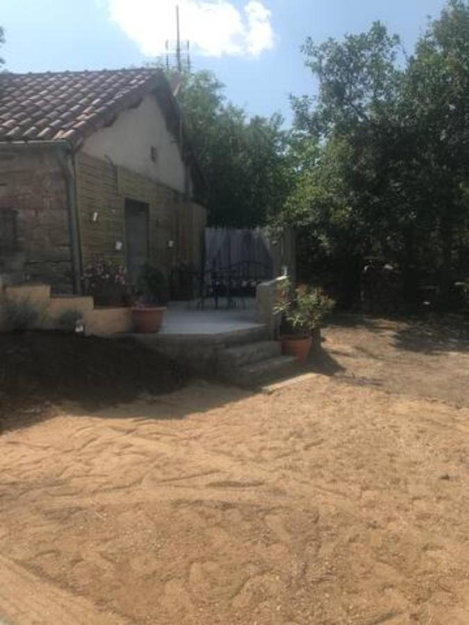 Petite Maison pleine nature La Bastide-Pradines Extérieur photo