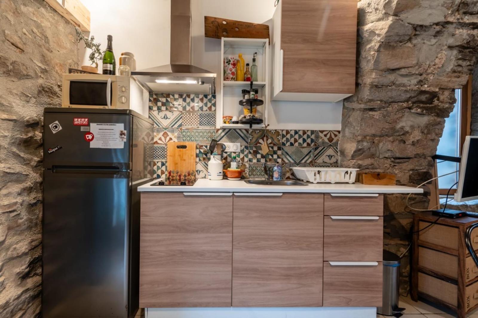 Petite Maison pleine nature La Bastide-Pradines Extérieur photo